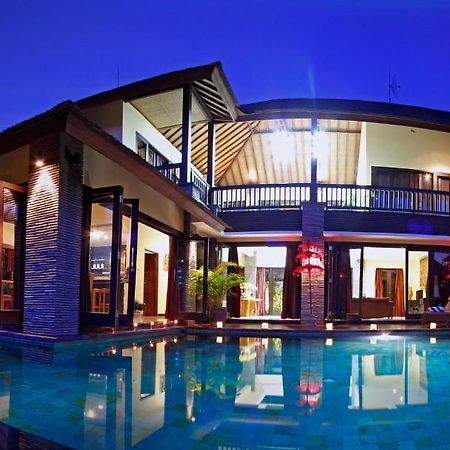 Villa The Bale Tokek à Kuta Lombok Extérieur photo