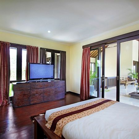Villa The Bale Tokek à Kuta Lombok Extérieur photo
